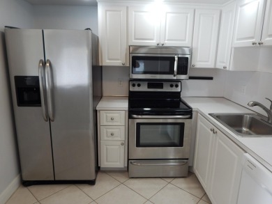 This beautiful 1 bedroom villa is located in the gated community on Kings Point Golf - Executive in Florida - for sale on GolfHomes.com, golf home, golf lot