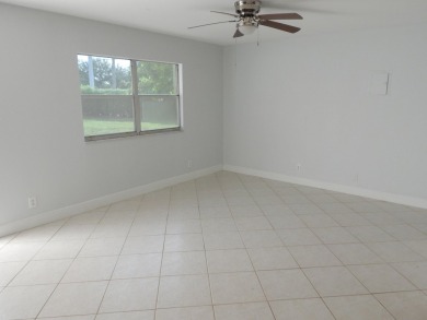 This beautiful 1 bedroom villa is located in the gated community on Kings Point Golf - Executive in Florida - for sale on GolfHomes.com, golf home, golf lot