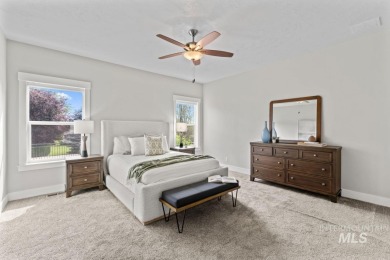 Welcome to this beautifully maintained 4 bedroom, 3 bath home on Hunters Point Golf Club in Idaho - for sale on GolfHomes.com, golf home, golf lot