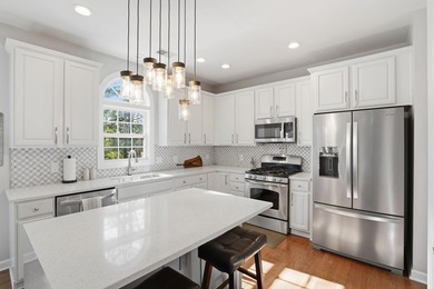 Welcome to this beautifully maintained 5-bedroom, 3.5-bathroom on RiverTowne Country Club in South Carolina - for sale on GolfHomes.com, golf home, golf lot