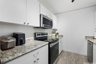Come see this RARE 3 bed, 2 bath, 2 parking GROUND FLOOR, corner on Kapolei Golf Course in Hawaii - for sale on GolfHomes.com, golf home, golf lot