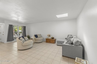 This charming garden apartment unit offers a spacious 1221 sf on Hillcrest Golf Club in Arizona - for sale on GolfHomes.com, golf home, golf lot