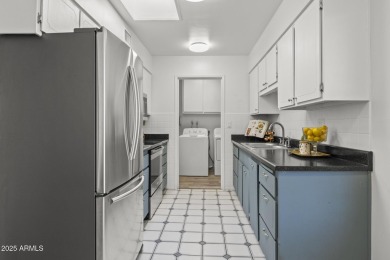 This charming garden apartment unit offers a spacious 1221 sf on Hillcrest Golf Club in Arizona - for sale on GolfHomes.com, golf home, golf lot