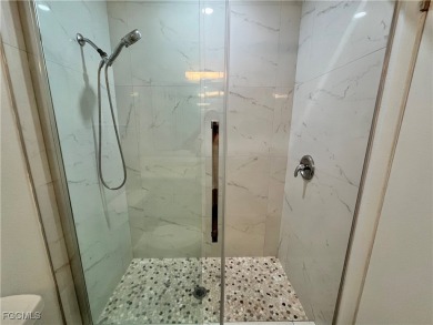 *BEAUTIFUL POOLSIDE LOCATION*OPEN RENOVATED KITCHEN*NEW on Myerlee Country Club in Florida - for sale on GolfHomes.com, golf home, golf lot