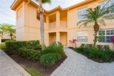 Beautifully appointed 2+Den, 1-car garage garden home in Naples on Forest Glen Golf and Country Club in Florida - for sale on GolfHomes.com, golf home, golf lot