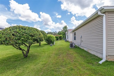 **BOND PAID!** Welcome to this Beautifully Maintained 2/2 Colony on The Links of Spruce Creek in Florida - for sale on GolfHomes.com, golf home, golf lot