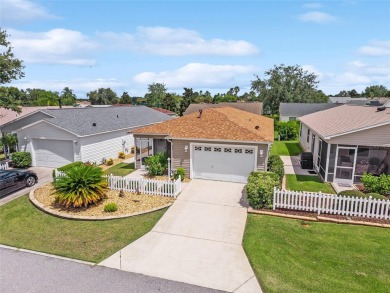 **BOND PAID!** Welcome to this Beautifully Maintained 2/2 Colony on The Links of Spruce Creek in Florida - for sale on GolfHomes.com, golf home, golf lot