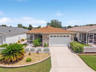 **BOND PAID!** Welcome to this Beautifully Maintained 2/2 Colony on The Links of Spruce Creek in Florida - for sale on GolfHomes.com, golf home, golf lot