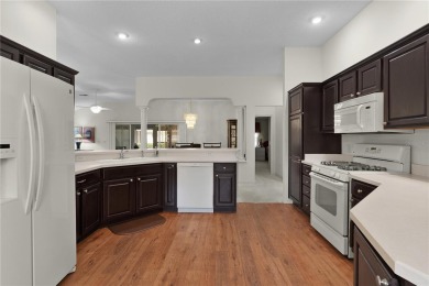 ~HUGE PRICE REDUCTION~ ~NO BOND!~  ~2020 ROOF~ ~GOLF CART on The Links of Spruce Creek in Florida - for sale on GolfHomes.com, golf home, golf lot