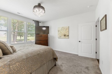 Welcome to carefree living in this beautifully maintained on Glen Ross Golf Club in Ohio - for sale on GolfHomes.com, golf home, golf lot