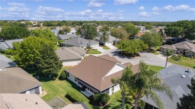 ~HUGE PRICE REDUCTION~ ~NO BOND!~  ~2020 ROOF~ ~GOLF CART on The Links of Spruce Creek in Florida - for sale on GolfHomes.com, golf home, golf lot