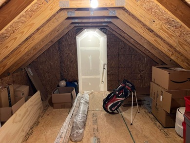 Welcome to carefree living in this beautifully maintained on Glen Ross Golf Club in Ohio - for sale on GolfHomes.com, golf home, golf lot