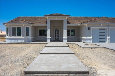 Custom Luxury Home on Executive Golf Course | 4 Beds | 4 Baths | on Lakeview Executive Golf Course in Nevada - for sale on GolfHomes.com, golf home, golf lot