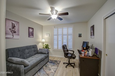 STUNNING REMODEL. BRAND NEW ROOF AND HOT WATER HEATER IN 2023 on Trail Ridge Golf Course in Arizona - for sale on GolfHomes.com, golf home, golf lot