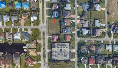 Excellent opportunity to build your dream home in the desirable on Royal Tee Country Club in Florida - for sale on GolfHomes.com, golf home, golf lot