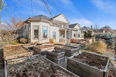 Stunning 4586 s.f. 2 level home in the foothills located above on Quail Hollow Golf Club in Idaho - for sale on GolfHomes.com, golf home, golf lot