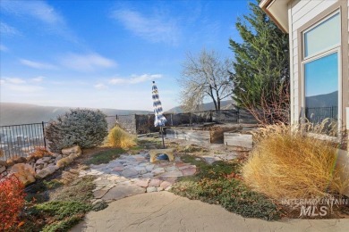 Stunning 4586 s.f. 2 level home in the foothills located above on Quail Hollow Golf Club in Idaho - for sale on GolfHomes.com, golf home, golf lot