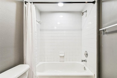 Luxury Lakefront Condo with Golf Course Views.
Enjoy serene on East Bay Golf Club in Florida - for sale on GolfHomes.com, golf home, golf lot