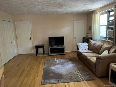 Welcome to this sun-filled two-bedroom, one-bathroom co-op in on Clearview Park Golf Course in New York - for sale on GolfHomes.com, golf home, golf lot