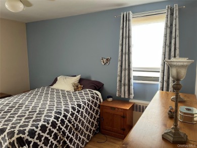 Welcome to this sun-filled two-bedroom, one-bathroom co-op in on Clearview Park Golf Course in New York - for sale on GolfHomes.com, golf home, golf lot