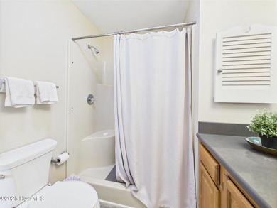 Wonderful golf front 3 bedroom 2 bathroom home located in on Pinehurst  No. 6 Golf Course in North Carolina - for sale on GolfHomes.com, golf home, golf lot