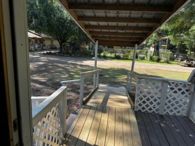 *JUST REDUCED*. If your looking for a cozy place to call home on Pendleton Harbor in Texas - for sale on GolfHomes.com, golf home, golf lot