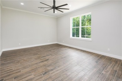**GOLF COURSE HOME - 1-Year Membership Included!
Welcome to your on Oak Grove Country Club in Texas - for sale on GolfHomes.com, golf home, golf lot