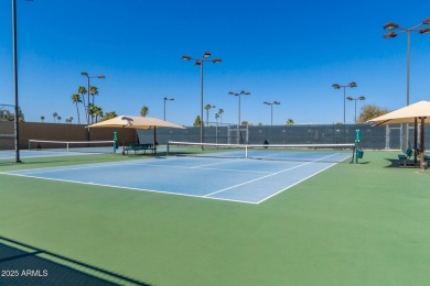 Welcome to this charming 2-bed, 2-bath Gemini home in the heart on Sun City Lakes West and East in Arizona - for sale on GolfHomes.com, golf home, golf lot