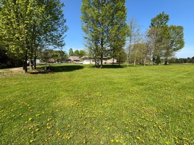 Prime location alert! Nestled on a one-acre lot bordering the on Maplewood Golf Course in Wisconsin - for sale on GolfHomes.com, golf home, golf lot