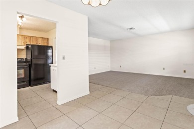 Enjoy easy living in this charming 2-bedroom, 2-bath end unit on Kings Point Executive Golf Course in Florida - for sale on GolfHomes.com, golf home, golf lot