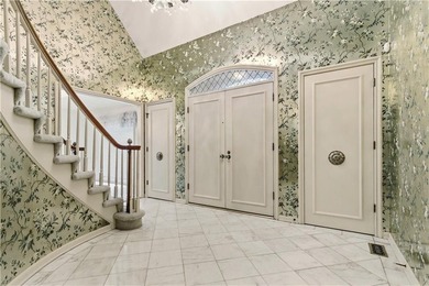 OPPORTUNITY TO OWN ON THE 7TH FAIRWAY! Meticulously maintained 1 on Blue Hills Country Club in Missouri - for sale on GolfHomes.com, golf home, golf lot