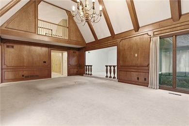 OPPORTUNITY TO OWN ON THE 7TH FAIRWAY! Meticulously maintained 1 on Blue Hills Country Club in Missouri - for sale on GolfHomes.com, golf home, golf lot