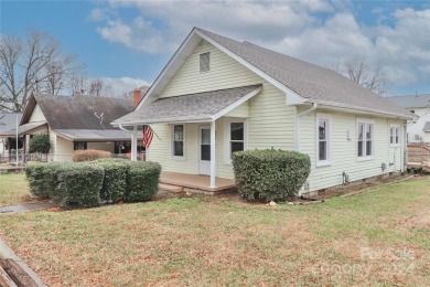 Welcome home to this charming 3-bedroom, 1-bath bungalow-style on Mooresville Golf Course in North Carolina - for sale on GolfHomes.com, golf home, golf lot