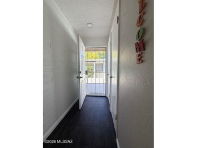 Central Tucson upstairs 1-bedroom, 1-bath co-op unit. The on Randolph Park Golf Courses in Arizona - for sale on GolfHomes.com, golf home, golf lot