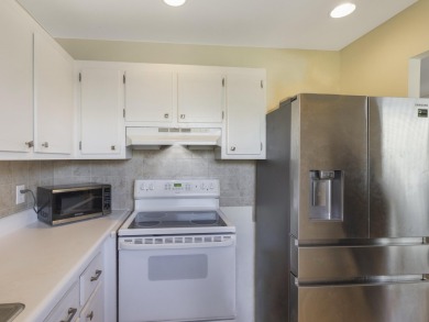 Step into this beautifully maintained 2 bedroom 2 bath condo on Kings Point Golf -Flanders Way in Florida - for sale on GolfHomes.com, golf home, golf lot