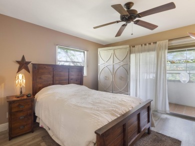 Step into this beautifully maintained 2 bedroom 2 bath condo on Kings Point Golf -Flanders Way in Florida - for sale on GolfHomes.com, golf home, golf lot