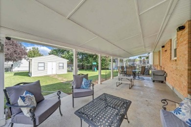 This charming split-level home is located in North Roanoke and on Brookside Golf Course in Virginia - for sale on GolfHomes.com, golf home, golf lot