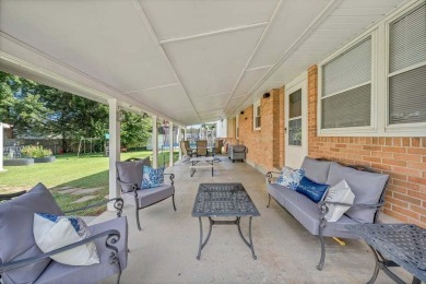 This charming split-level home is located in North Roanoke and on Brookside Golf Course in Virginia - for sale on GolfHomes.com, golf home, golf lot