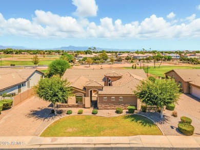 Welcome to 633 South Parkcrest Street - a rare opportunity to on Greenfield Lakes Golf Club in Arizona - for sale on GolfHomes.com, golf home, golf lot