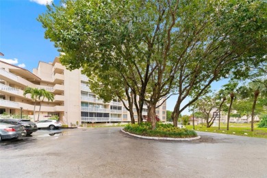 This stunning, completely remodeled 2-bedroom, 2-bathroom unit on Inverrary Country Club in Florida - for sale on GolfHomes.com, golf home, golf lot
