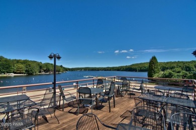YOUR AFFORDABLE HIDEAWAY IN THE HIDEOUT AWAITS.  This 2 bed 1 on The Hideout Golf in Pennsylvania - for sale on GolfHomes.com, golf home, golf lot