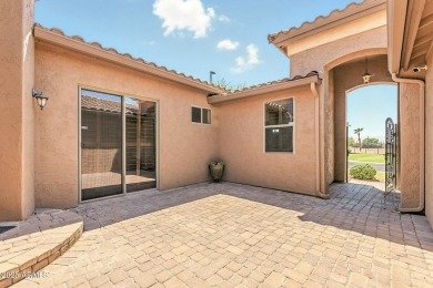 Welcome to 633 South Parkcrest Street - a rare opportunity to on Greenfield Lakes Golf Club in Arizona - for sale on GolfHomes.com, golf home, golf lot