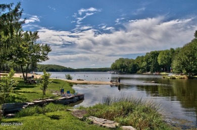 YOUR AFFORDABLE HIDEAWAY IN THE HIDEOUT AWAITS.  This 2 bed 1 on The Hideout Golf in Pennsylvania - for sale on GolfHomes.com, golf home, golf lot