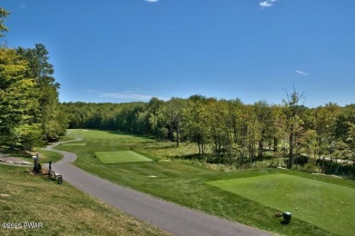 YOUR AFFORDABLE HIDEAWAY IN THE HIDEOUT AWAITS.  This 2 bed 1 on The Hideout Golf in Pennsylvania - for sale on GolfHomes.com, golf home, golf lot
