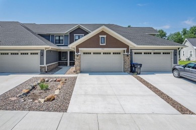 Welcome to easy living w/a gorgeous golf course view. Close to on Baraboo Country Club in Wisconsin - for sale on GolfHomes.com, golf home, golf lot