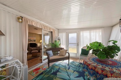 This beautifully maintained 2-bedroom, 2-bath furnished on Kings Gate Golf Club in Florida - for sale on GolfHomes.com, golf home, golf lot