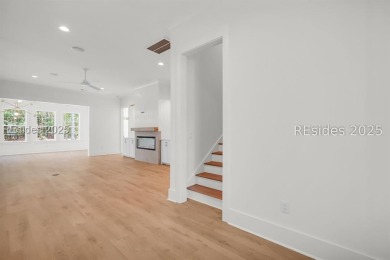 Set on nearly half an acre, this 3 bedroom, 2.5 bath home on Hampton Pointe Golf Course in South Carolina - for sale on GolfHomes.com, golf home, golf lot
