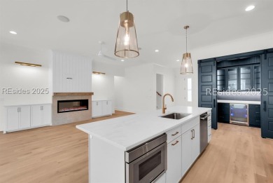 Set on nearly half an acre, this 3 bedroom, 2.5 bath home on Hampton Pointe Golf Course in South Carolina - for sale on GolfHomes.com, golf home, golf lot