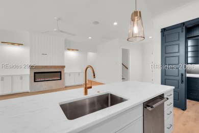 Set on nearly half an acre, this 3 bedroom, 2.5 bath home on Hampton Pointe Golf Course in South Carolina - for sale on GolfHomes.com, golf home, golf lot
