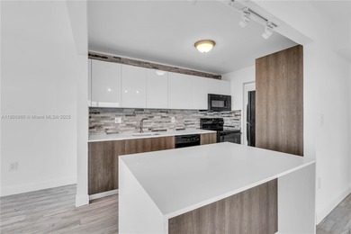 BEST deal under $160k!!!!! Beautifully remodeled 2-bedroom on Inverrary Country Club in Florida - for sale on GolfHomes.com, golf home, golf lot